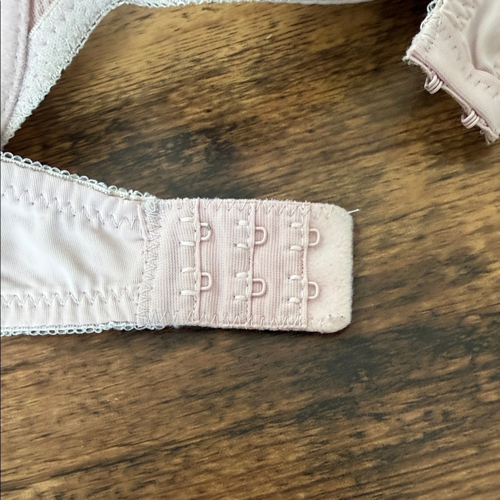 Secret Possessions Pale Pink Lace Push-Up Bra - Picture 5 of 9